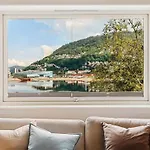 Relaxed And Central Apartment In Bergen With A View Appartamento