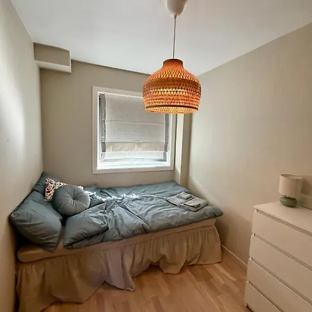 Apartment Relaxed And In With A View